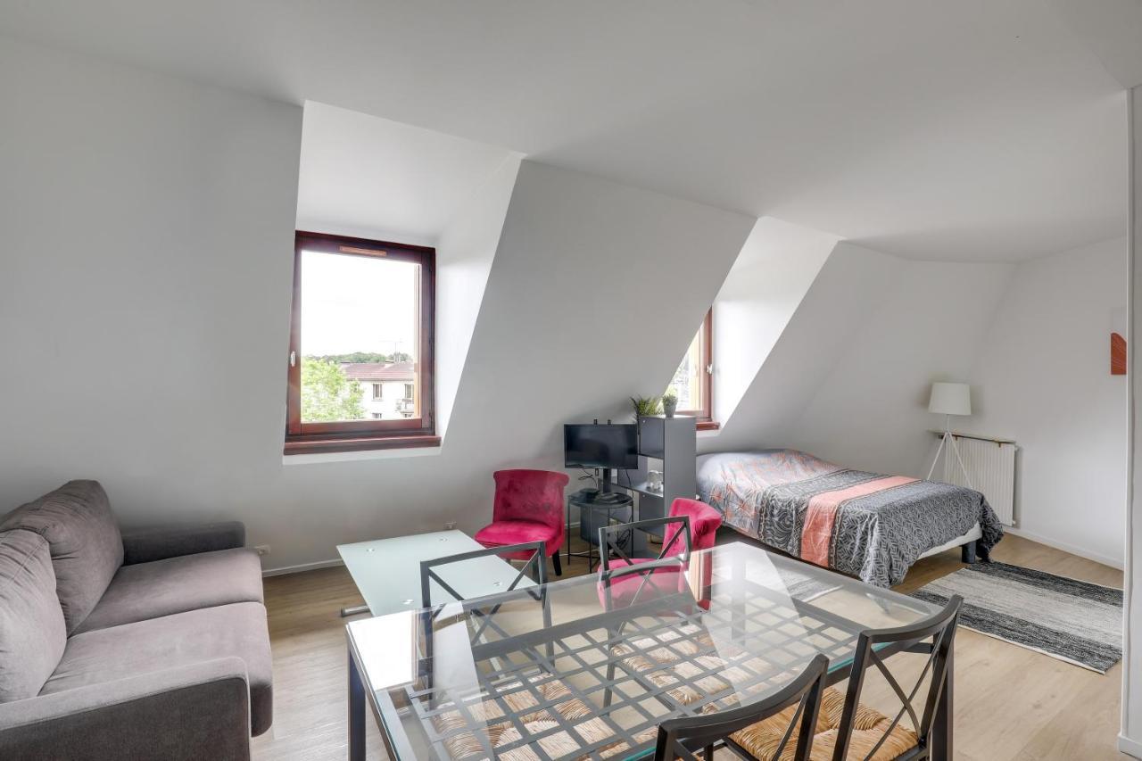 Ferienwohnung Le Cocon-Viroflay Exterior foto